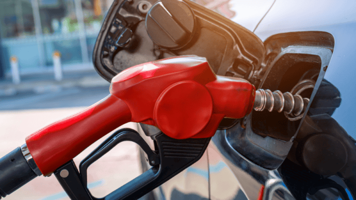 Red nozzle in car