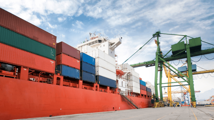 Container shipping fuel solutions